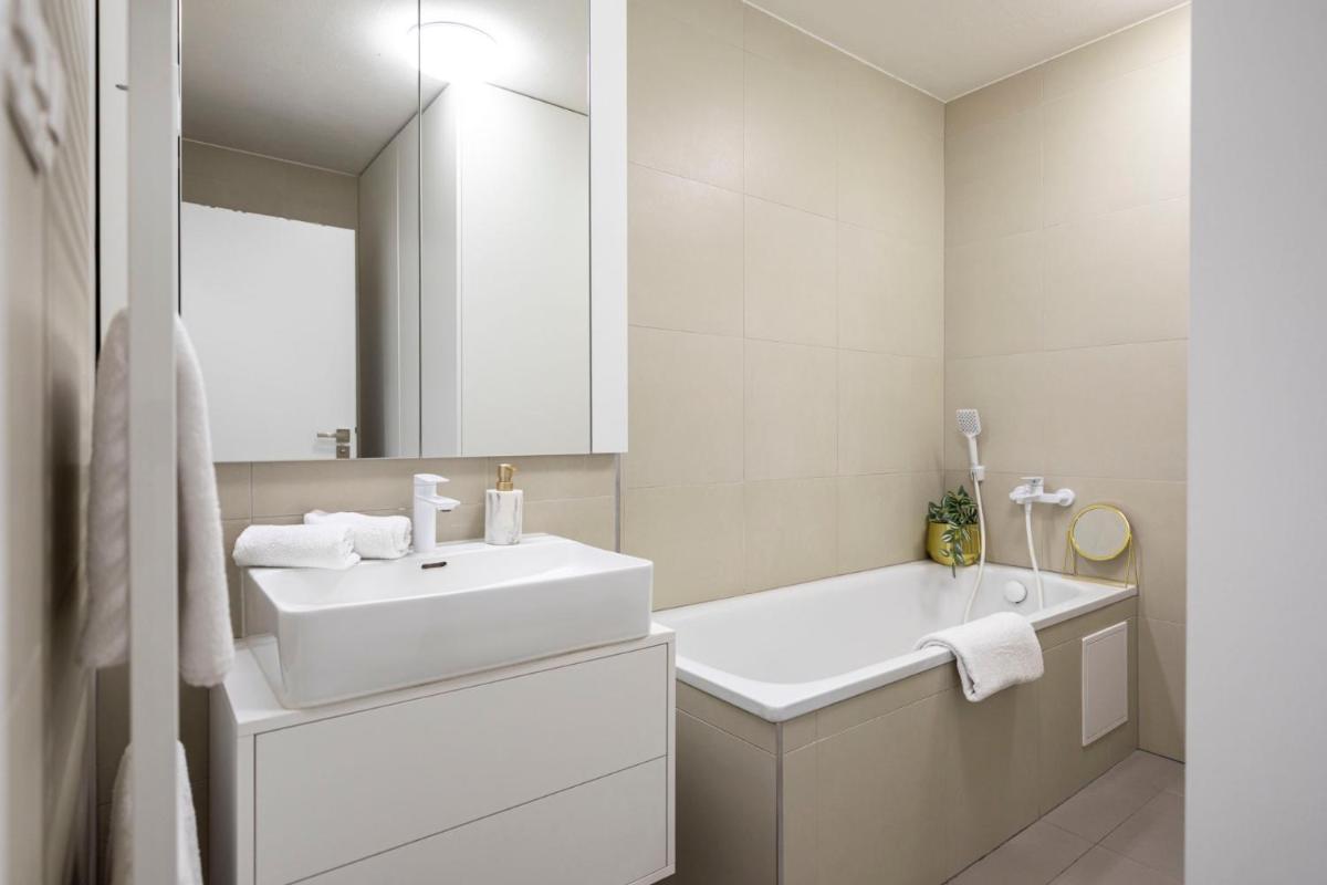 Image 4 of ALURE RESIDENCES 13 & 24h self check-in, fireplace,private parking in front of the apartment building included, new building, green area with meadows and forests