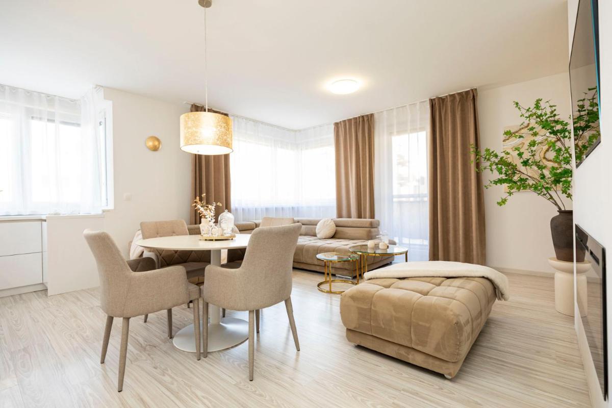Image 5 of ALURE RESIDENCES 13 & 24h self check-in, fireplace,private parking in front of the apartment building included, new building, green area with meadows and forests