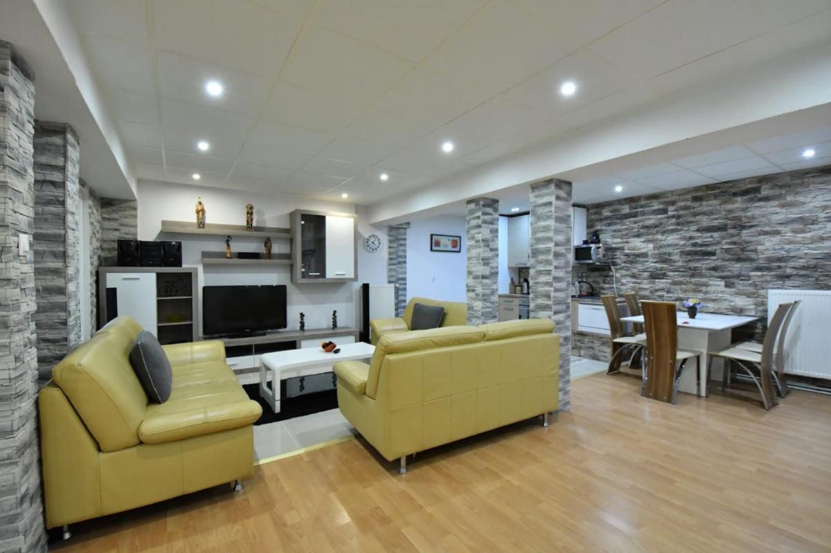 Image 5 of APARTMENTS V+K