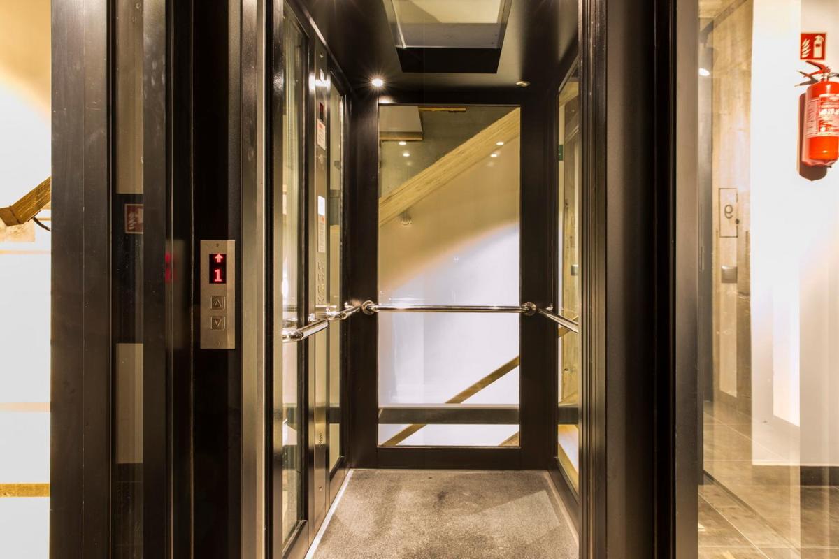Image 2 of Apartament ZAKOLOVE pod Skocznią – Sauna , Jaccuzi , piękny taras