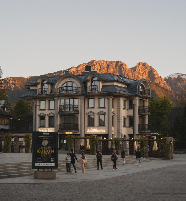 Image 1 of Aparthotel Cristina