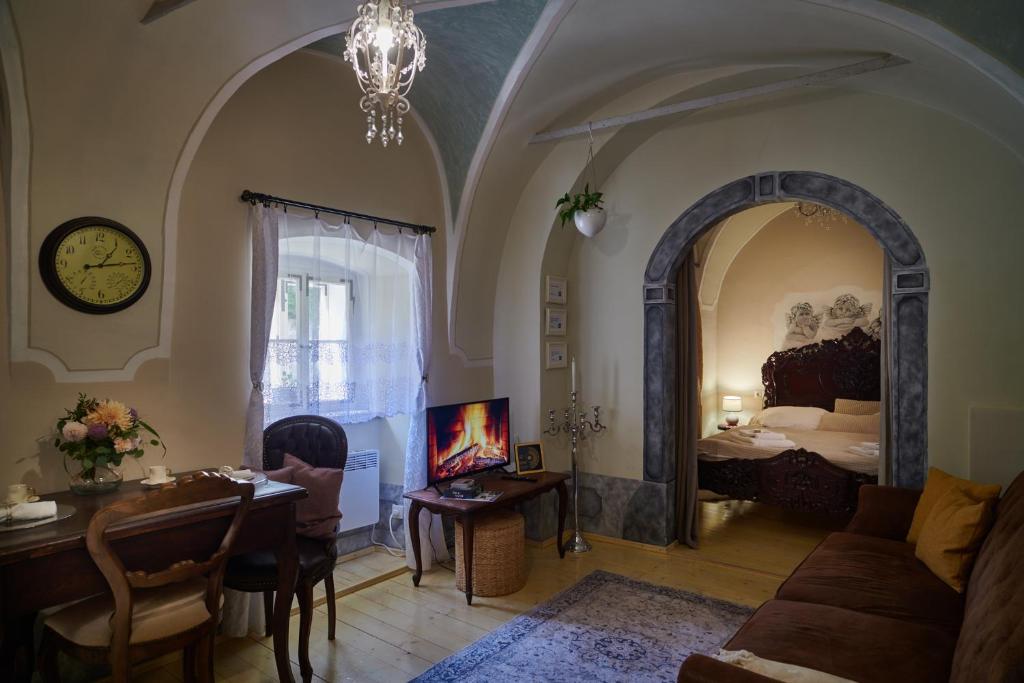 Image 1 of Apartman Charlotte v Dome so studňou na streche