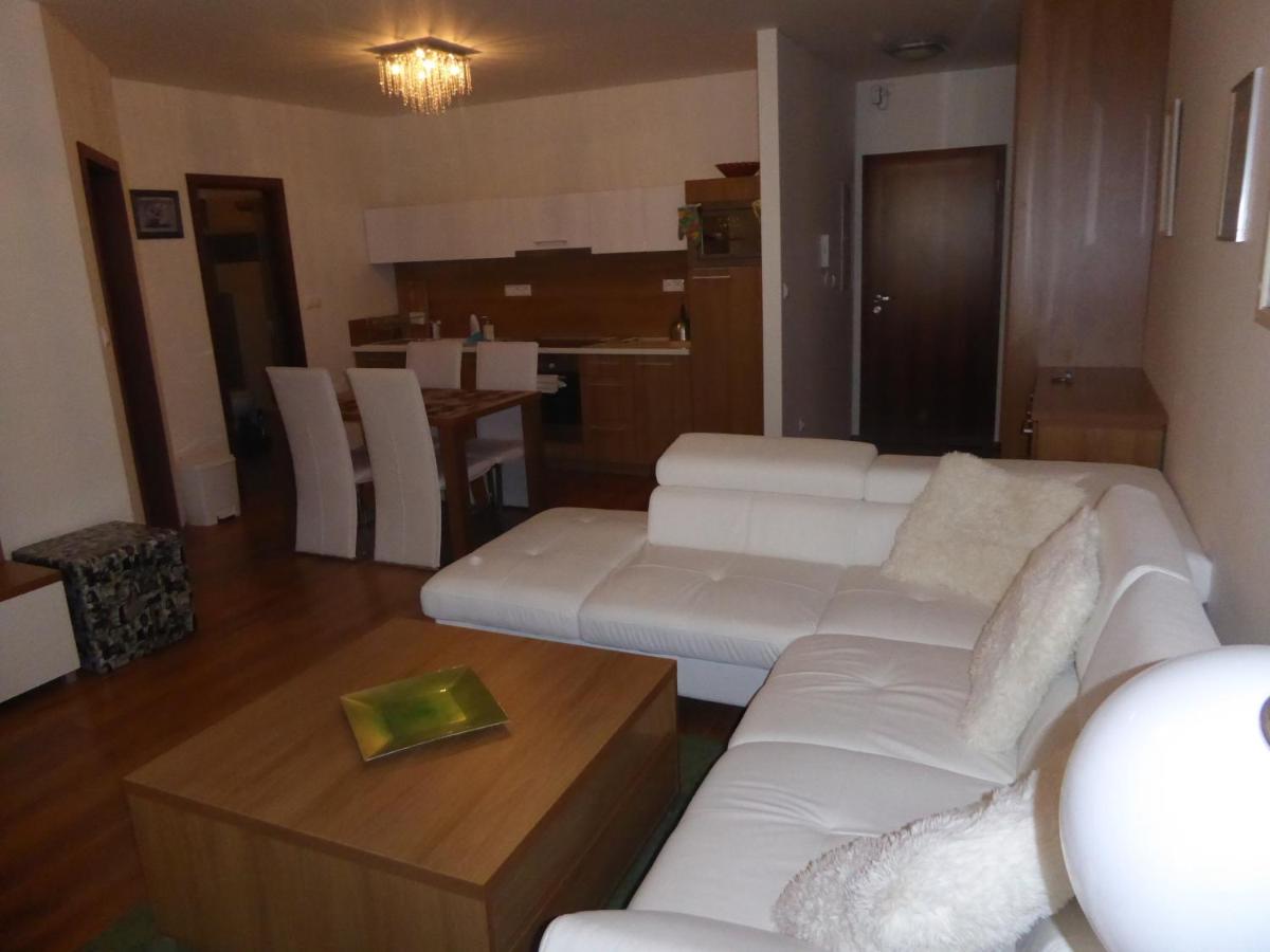 Image 4 of Apartman Tale