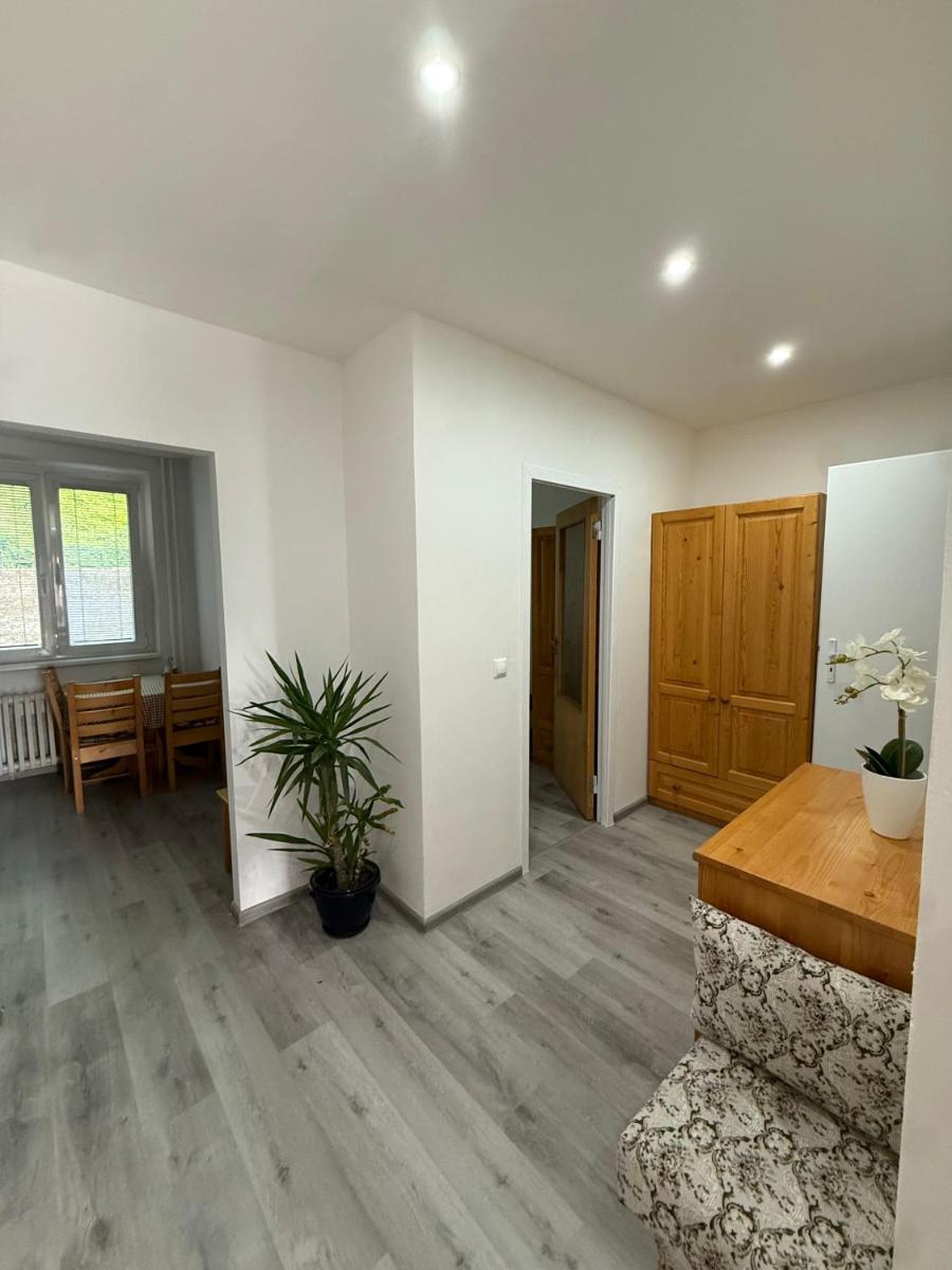 Image 2 of Apartmán s veľkou terasou v srdci Trenčína