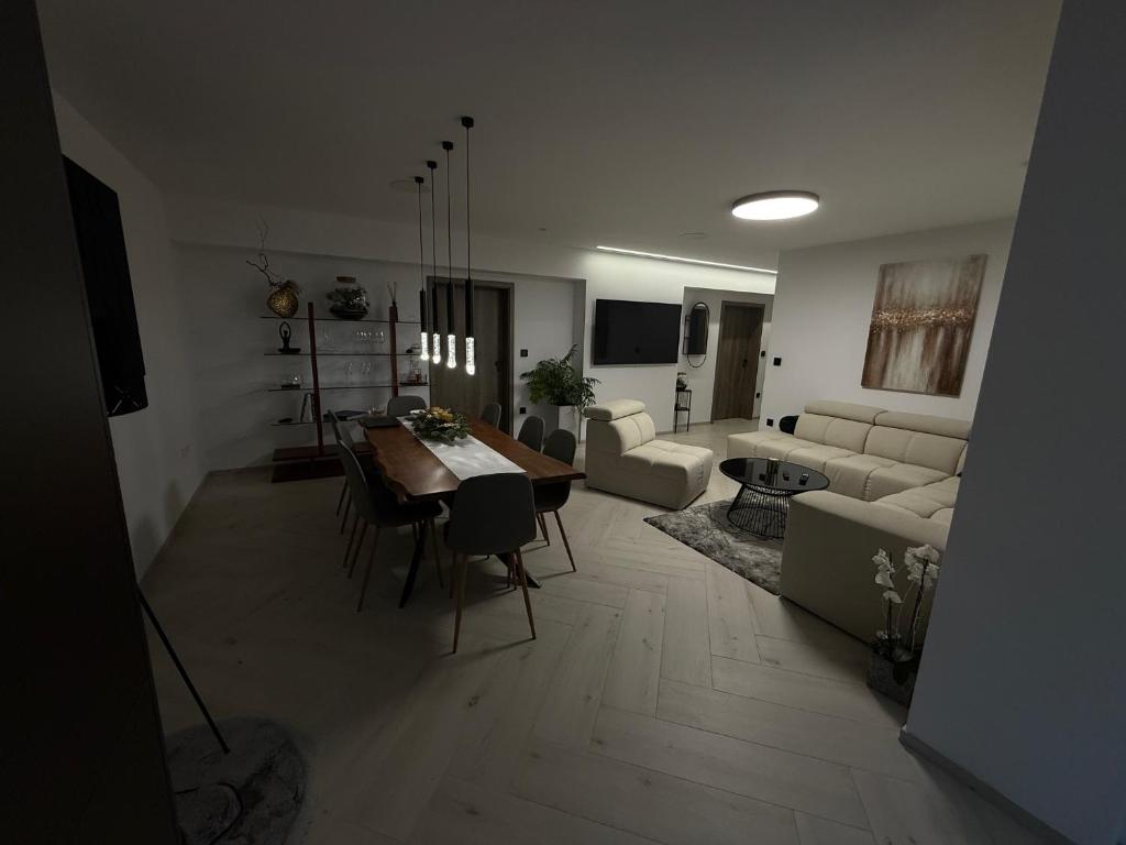 Image 1 of Apartmany ZAHRADNICKA