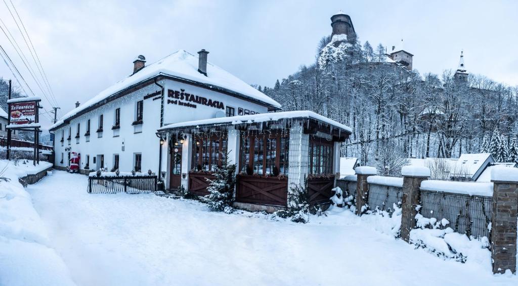Image 1 of Apartmány pod Oravským hradom