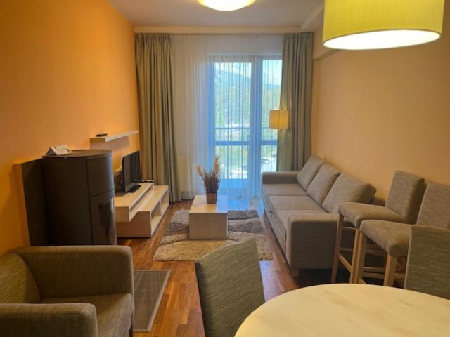 Image 4 of Apartment 416 with mountain view in Hotel Crocus, Strbske Pleso