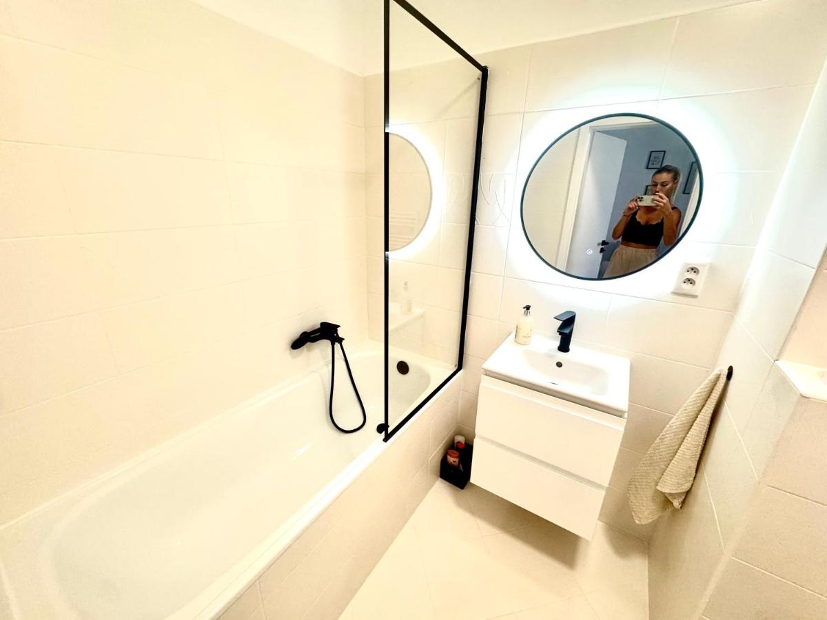 Image 3 of Apartment Riviéra 2 parking and smart check in