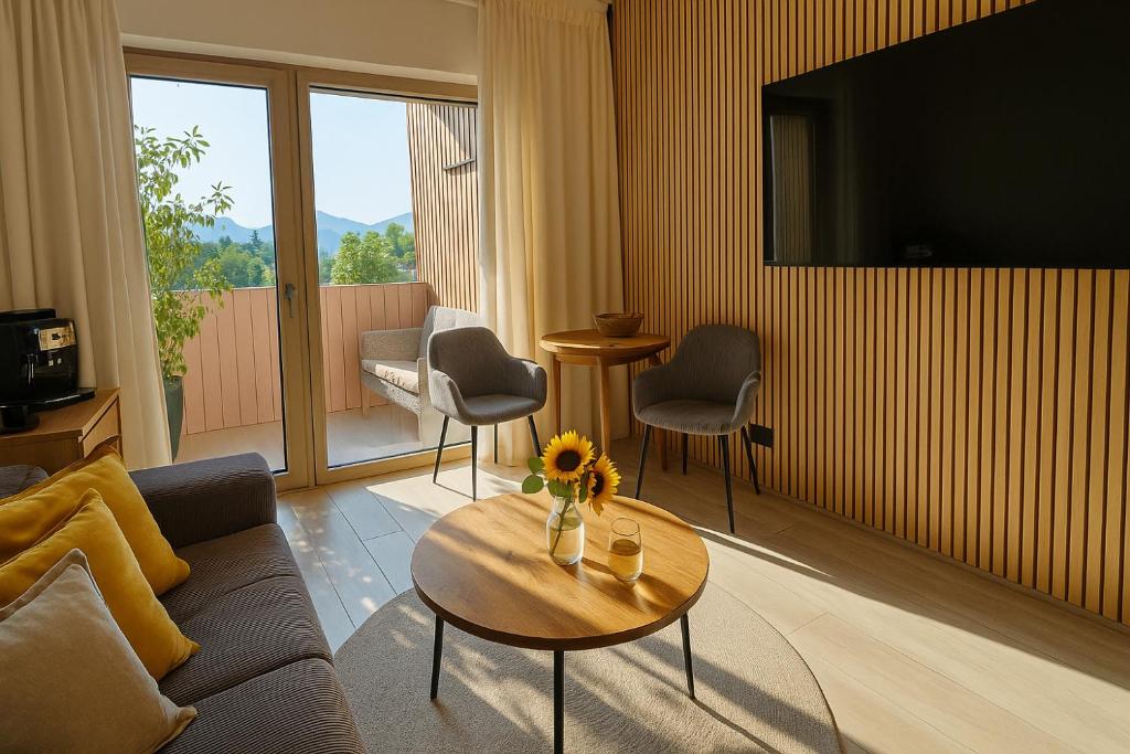 Image 1 of Apartment, private garage, balcony, smart check in