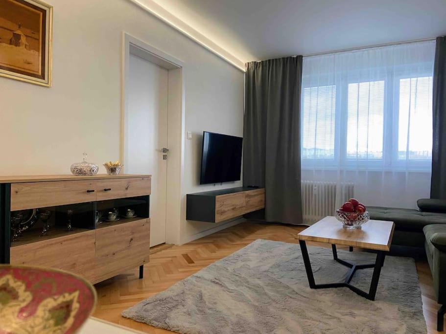 Image 3 of Apartment under Trojický hill