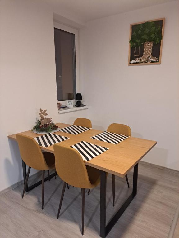 Image 1 of Budget Apartment KNM5