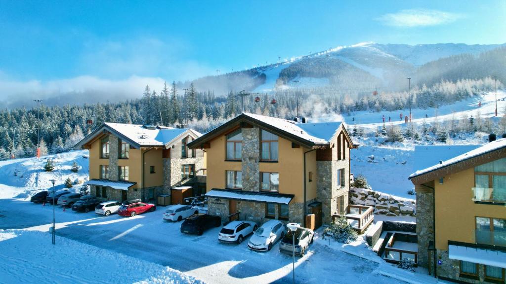 Image 1 of CHALET MOUNTAIN