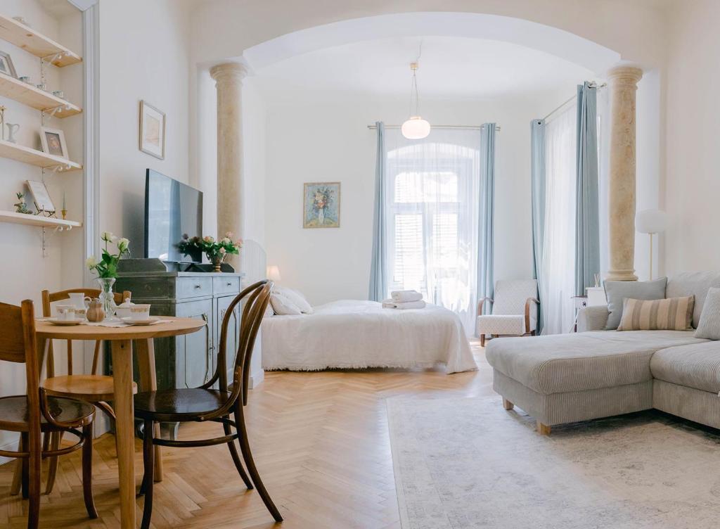Image 1 of CYPRIAN apartment