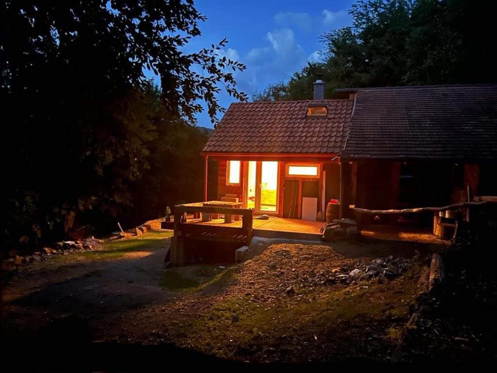 Image 1 of Čarovná chatka