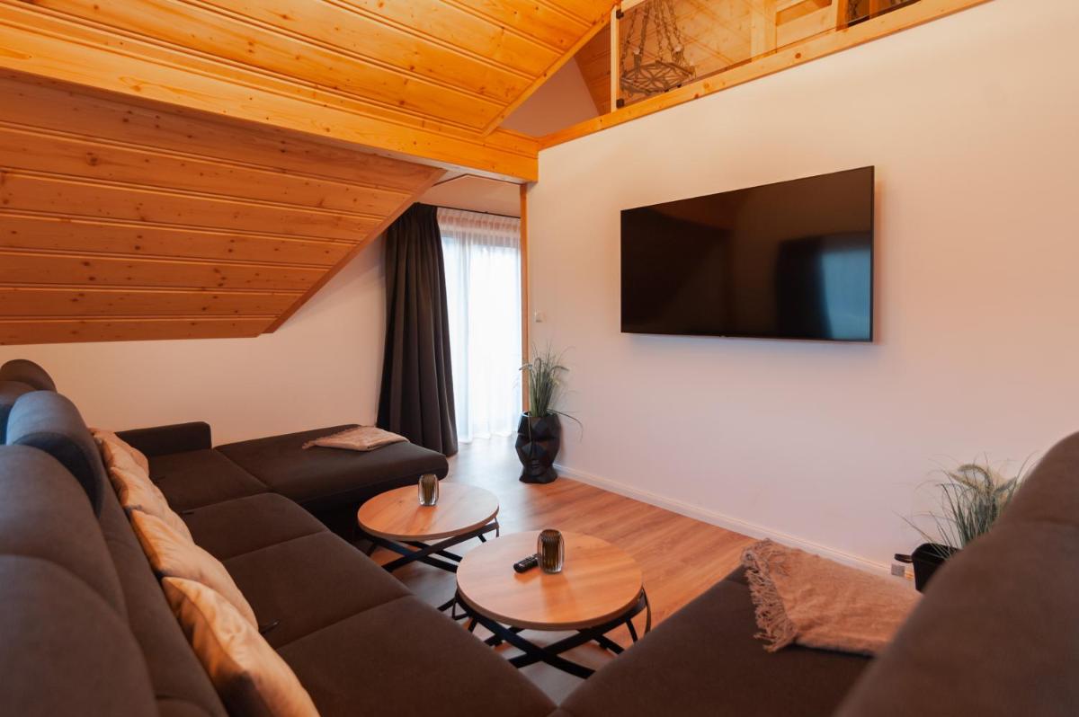 Image 5 of Chalet Mace