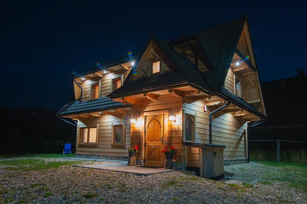 Image 1 of Chalet Mace