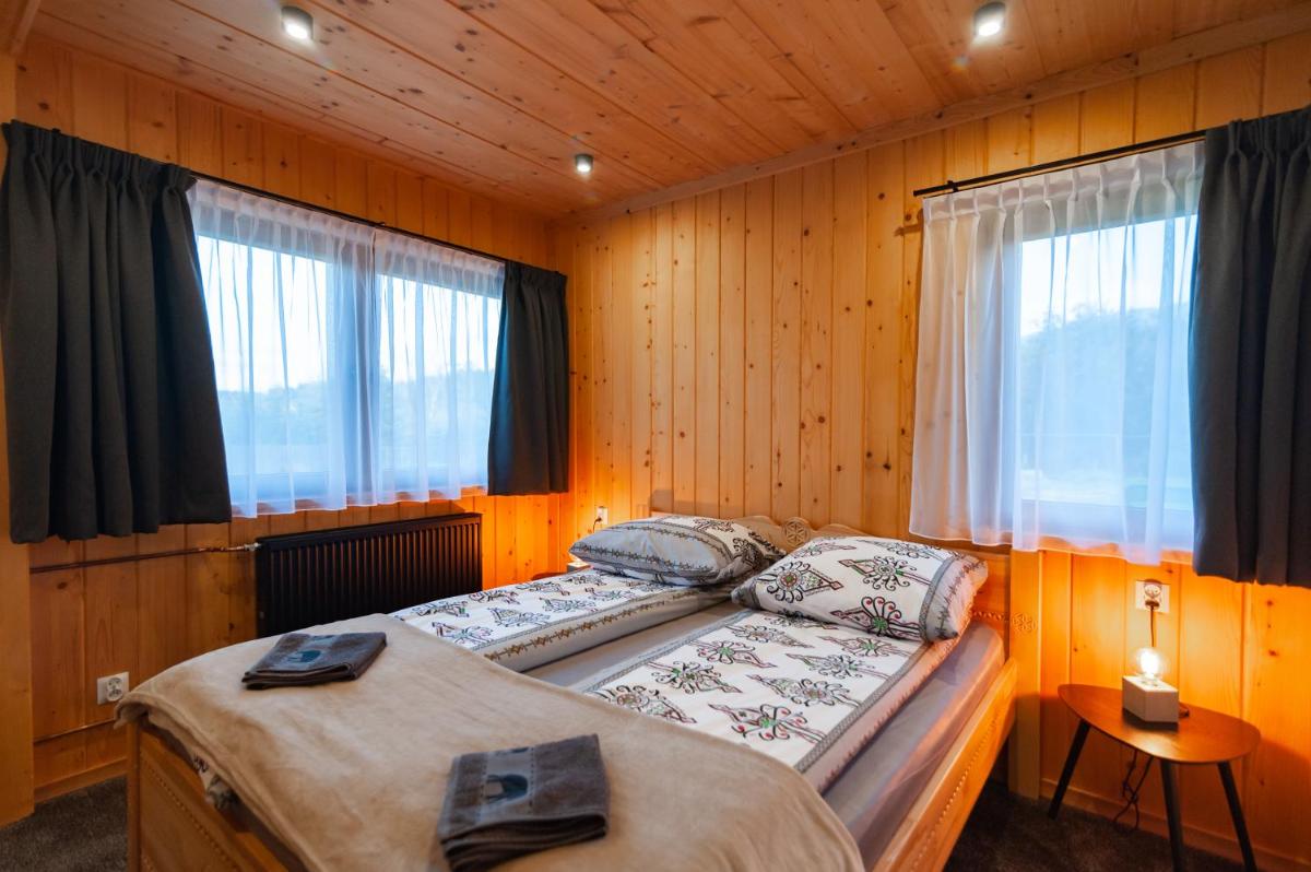 Image 2 of Chalet Mace