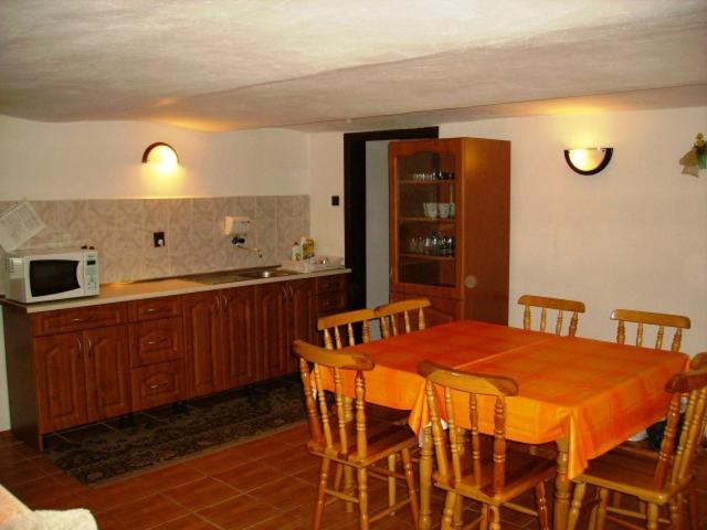 Image 4 of Chalupa Praženica