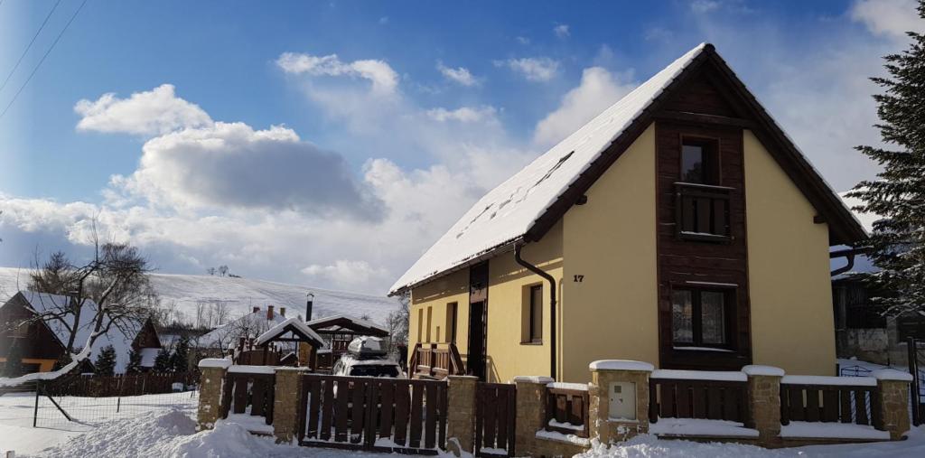 Image 1 of Chata Moja – soukromý dům, oplocená zahrada, gril, parkování