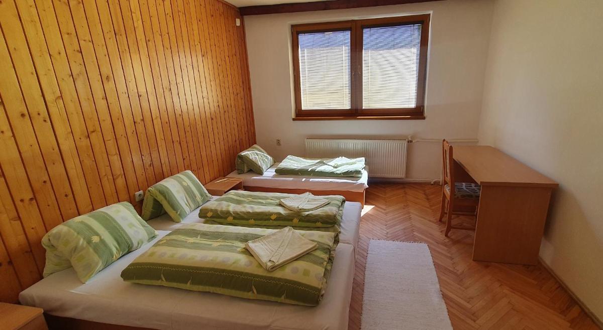 Image 2 of Chata Oravice Peciská Správa TANAPu