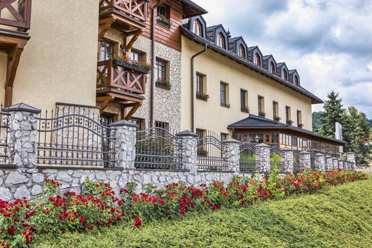 Image 5 of Chateau Hunting ***
