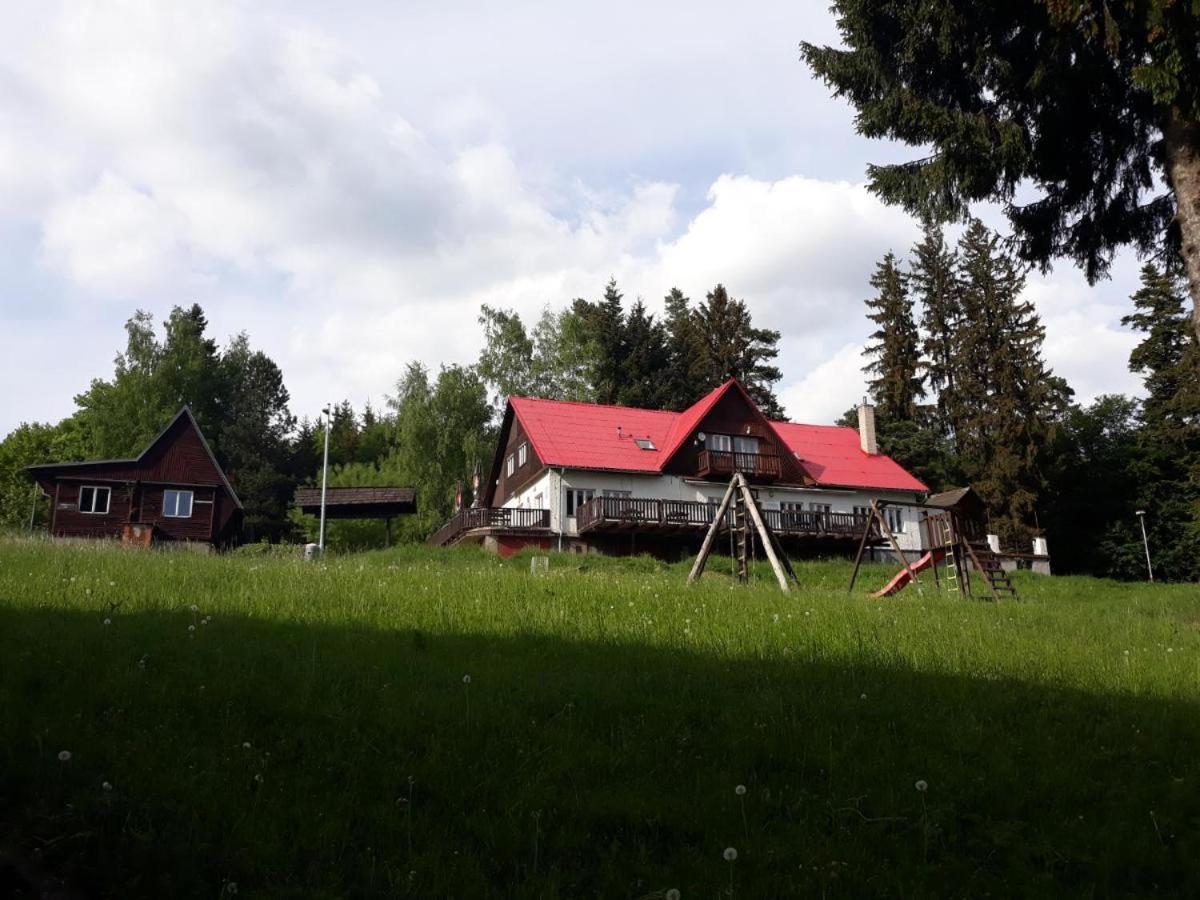 Image 2 of Chatový areál Královec