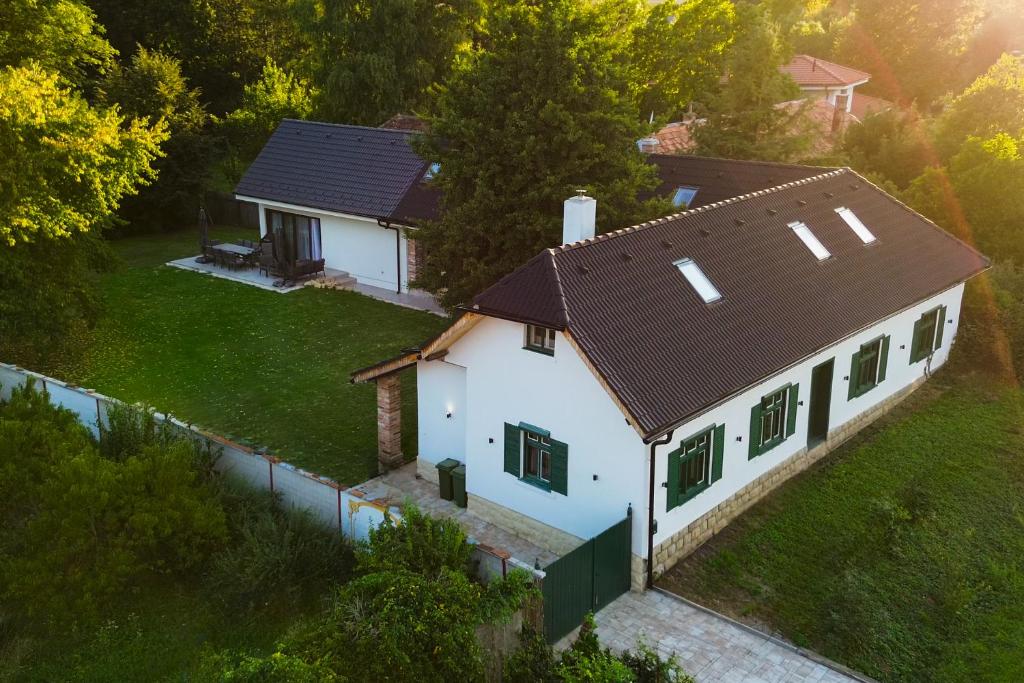 Image 1 of DOM na konci