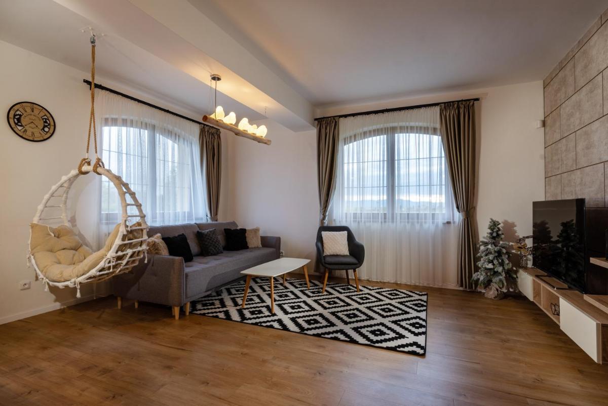 Image 5 of GOLDENapartment