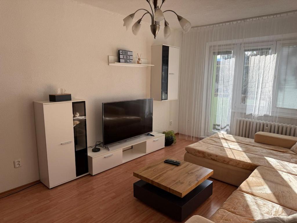 Image 1 of GOOD VIBES ONLY apartman