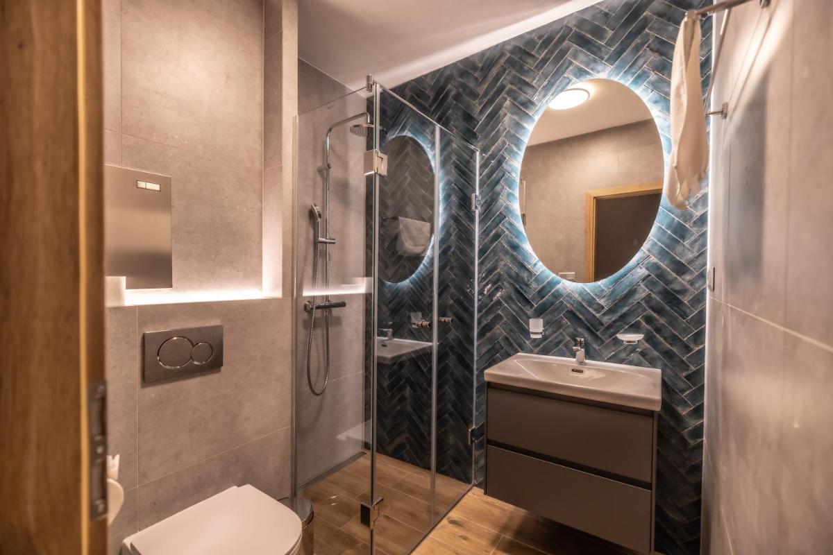 Image 3 of G&T Square Apartments