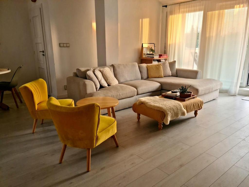 Image 1 of Gorgeous Loft in Town Centre