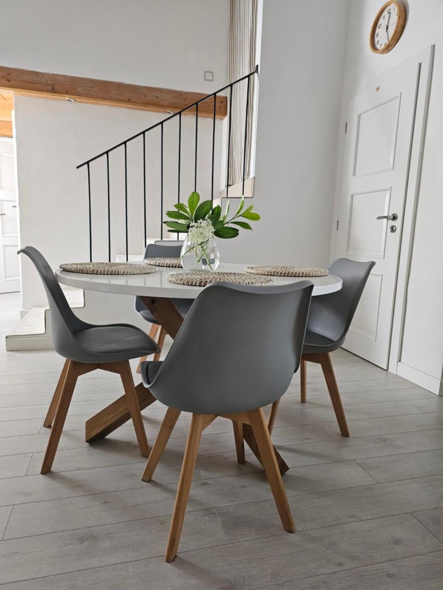 Image 5 of Gorgeous Loft in Town Centre