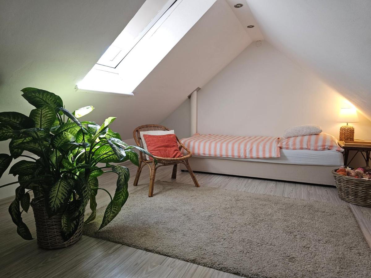 Image 3 of Gorgeous Loft in Town Centre