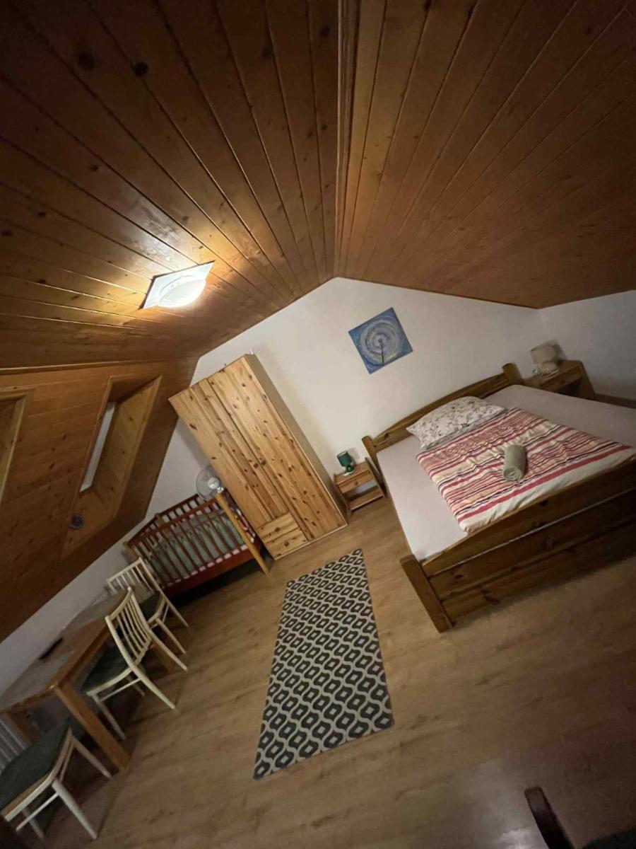 Image 4 of Green cottage Besenova