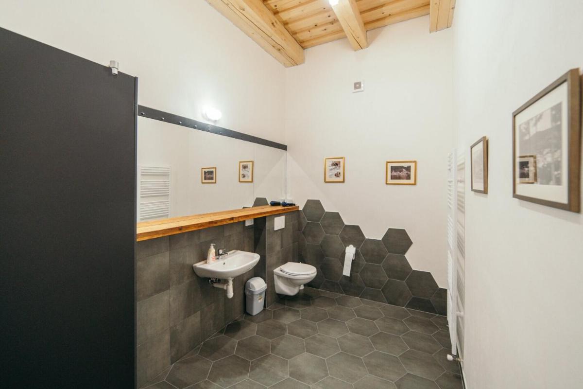 Image 3 of HoStel Cosmopolitan*