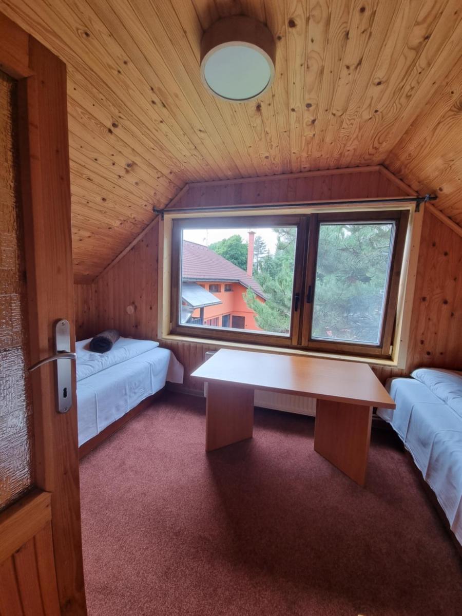 Image 2 of Holiday house Laura