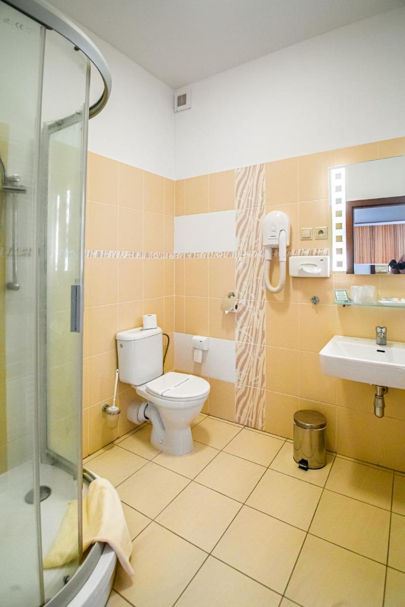 Image 3 of Hotel Academic