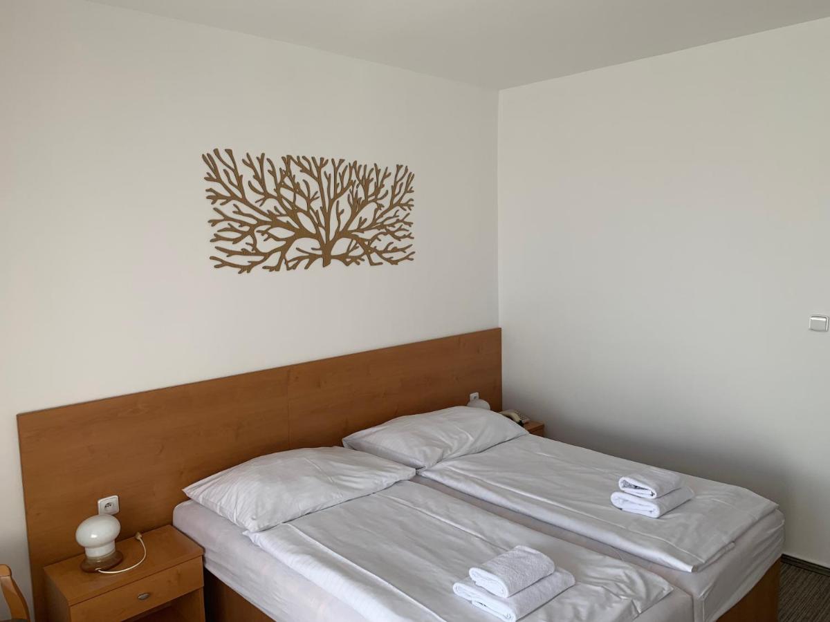 Image 2 of Hotel Adamantino