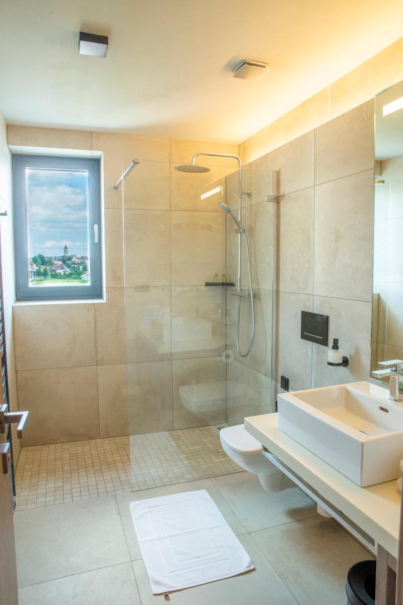 Image 4 of Hotel AquaCity Seasons