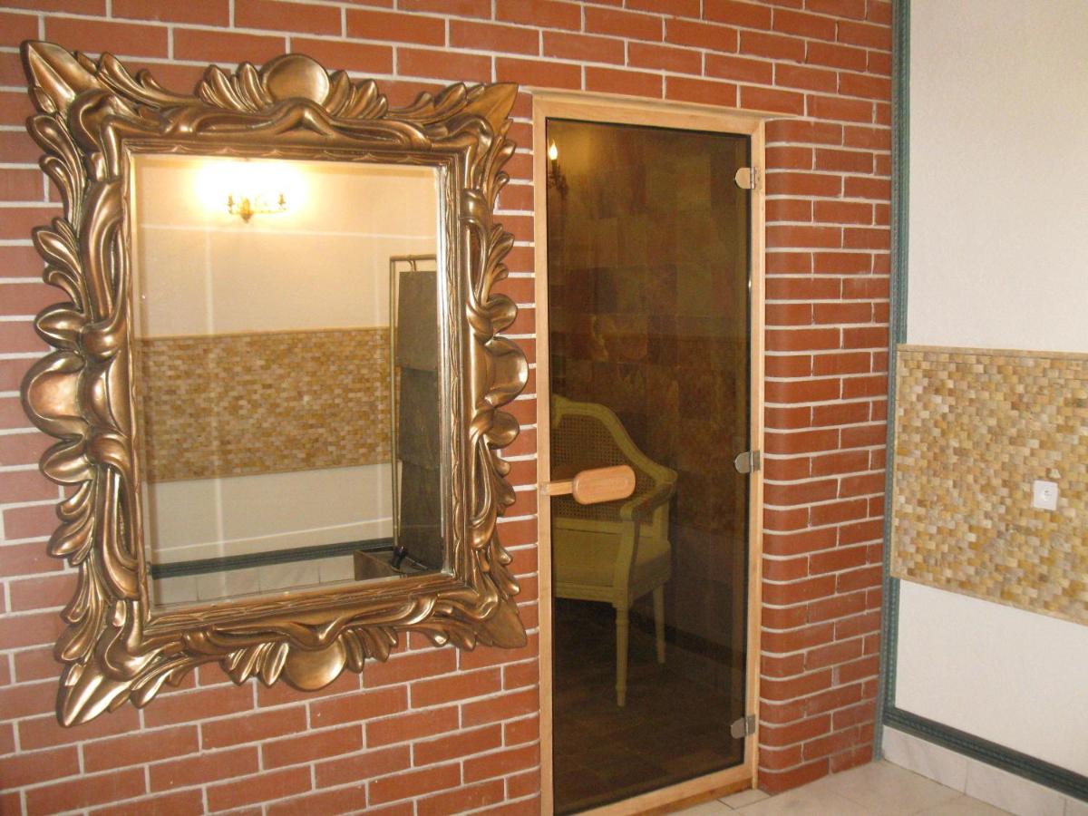 Image 3 of Hotel Armales