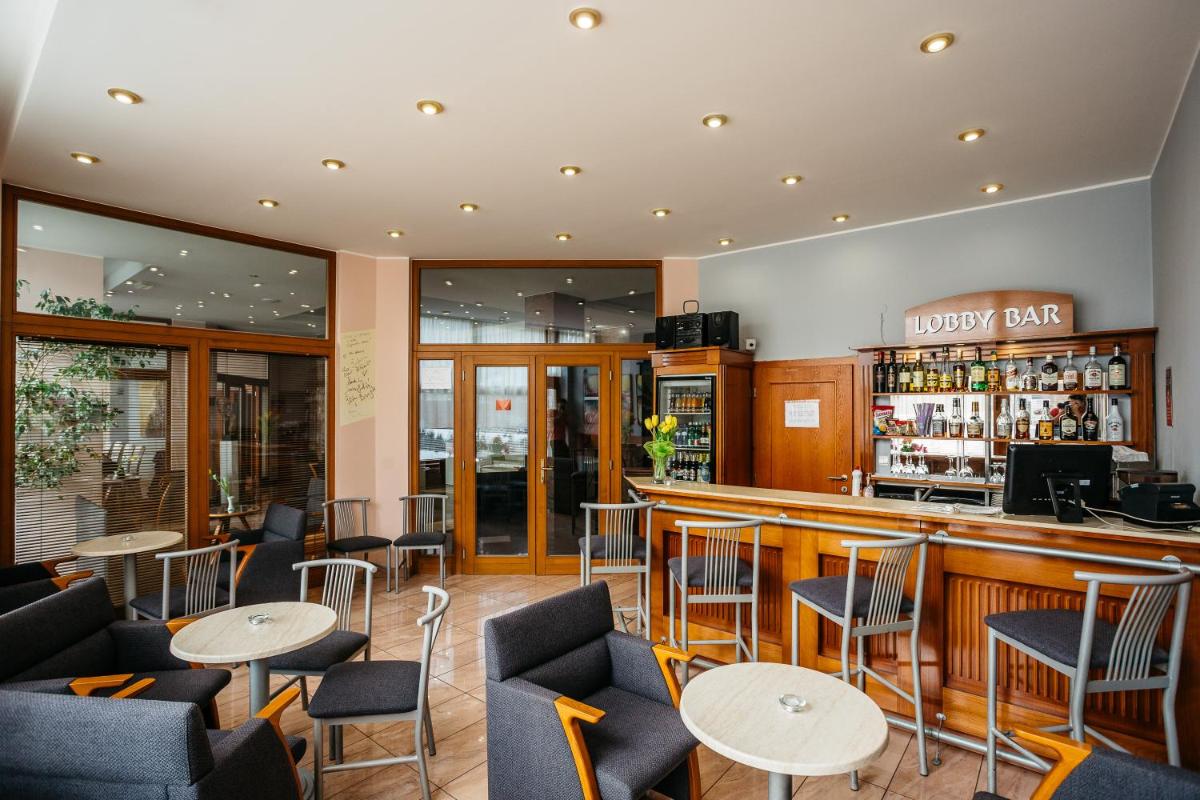 Image 4 of Hotel Artin