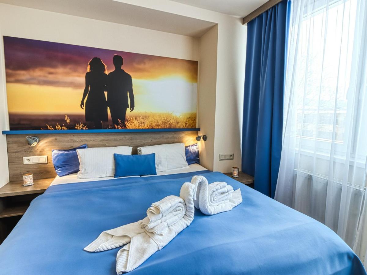 Image 2 of Hotel Familia