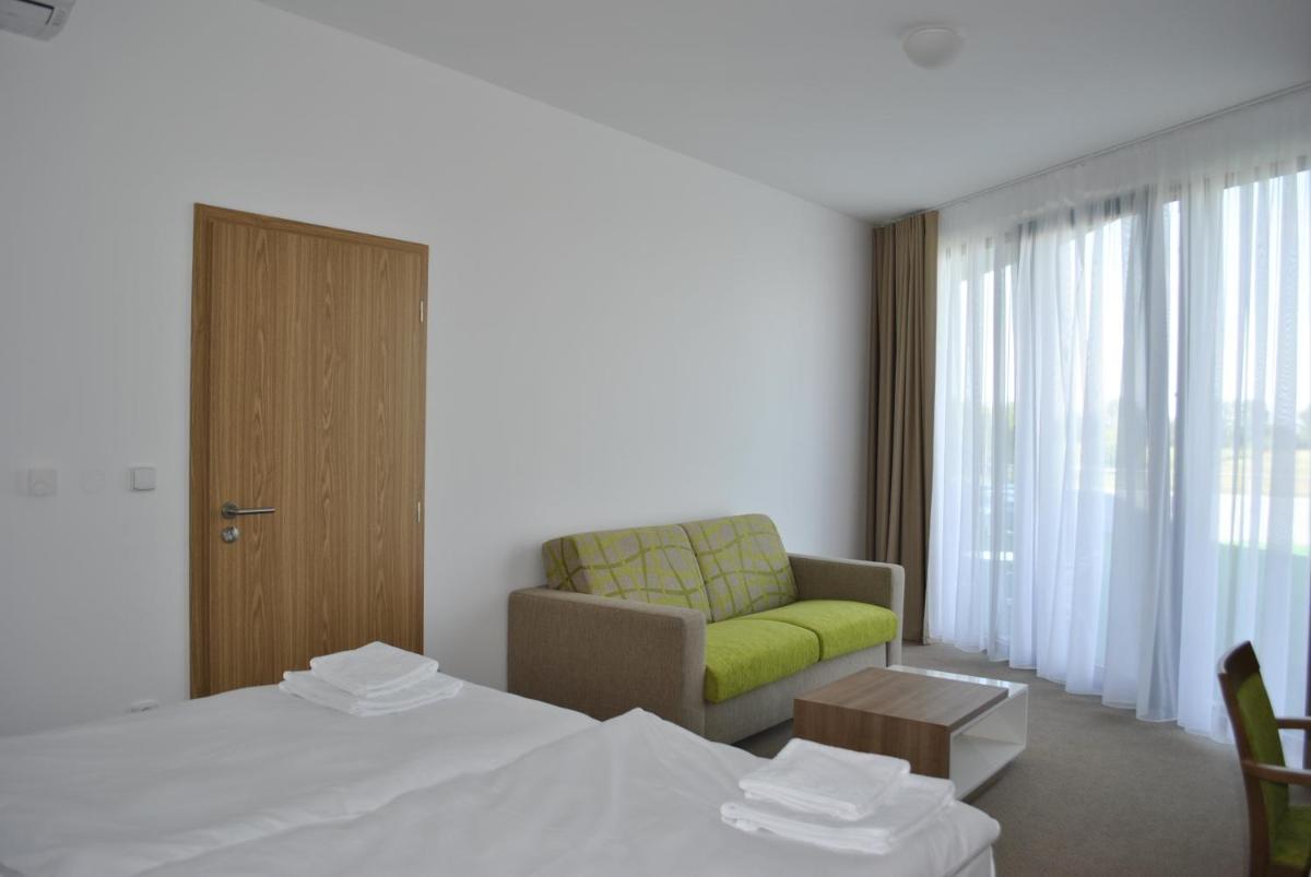 Image 2 of Hotel Golf Jezera