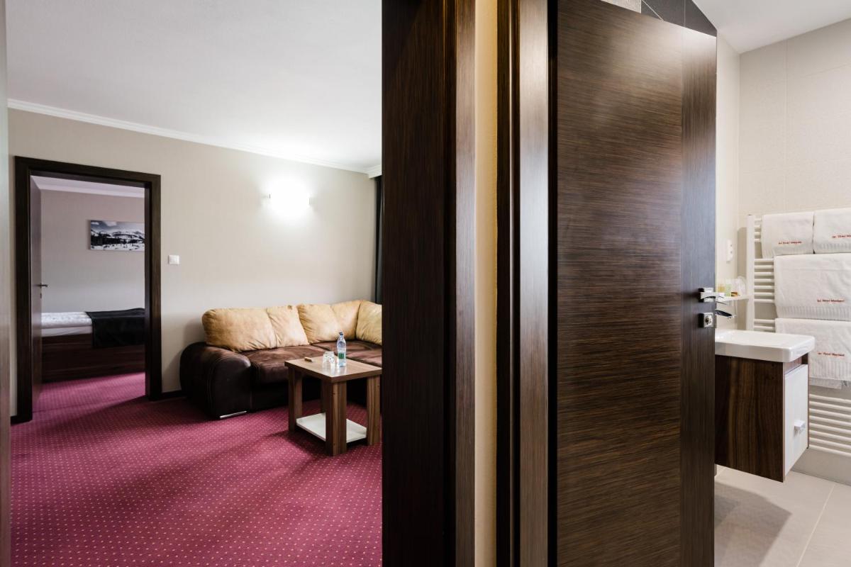 Image 3 of Hotel Menhard