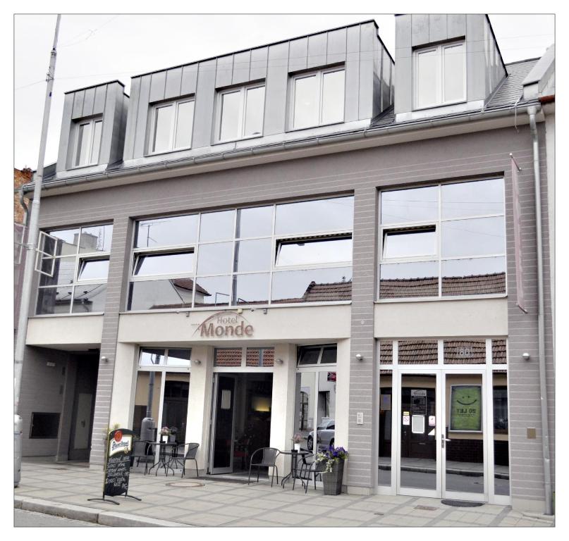 Image 1 of Hotel Monde
