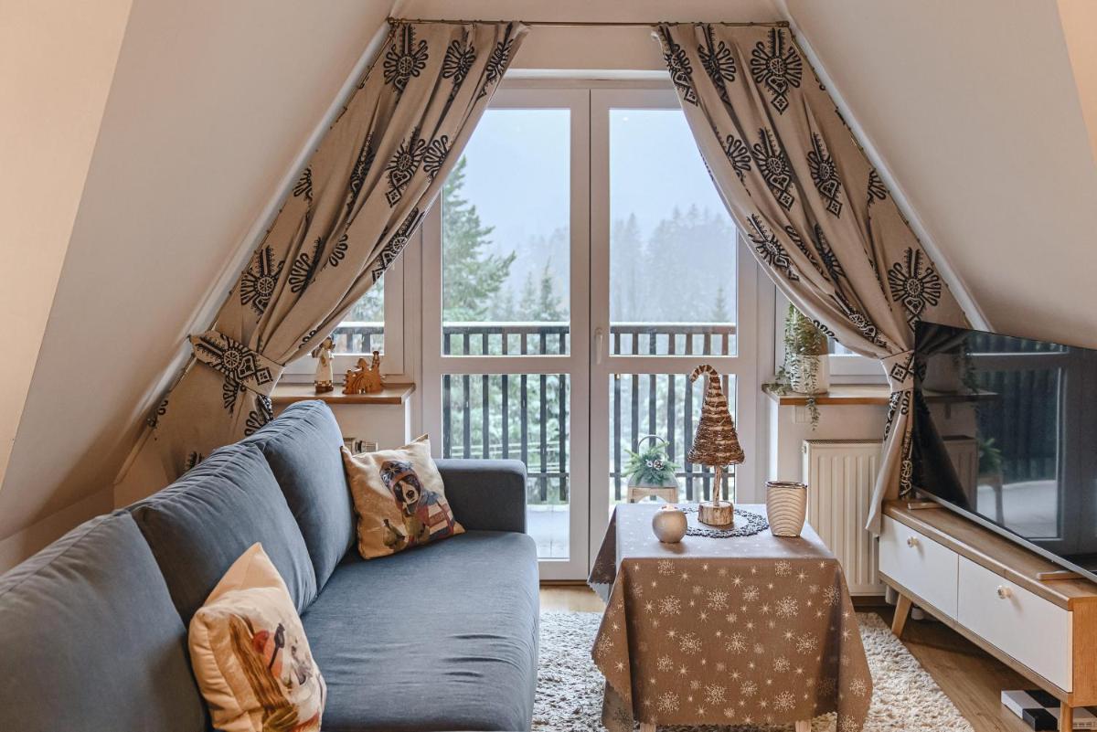 Image 5 of Kameralny Apartament Chateau Karpielówka Kościelisko z widokiem i wlasnym garażem