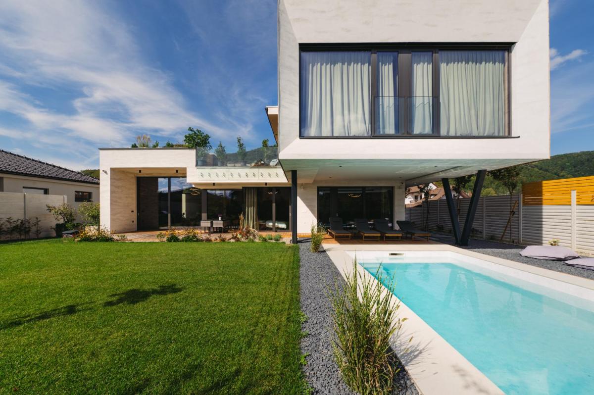 Image 4 of LaResidencia