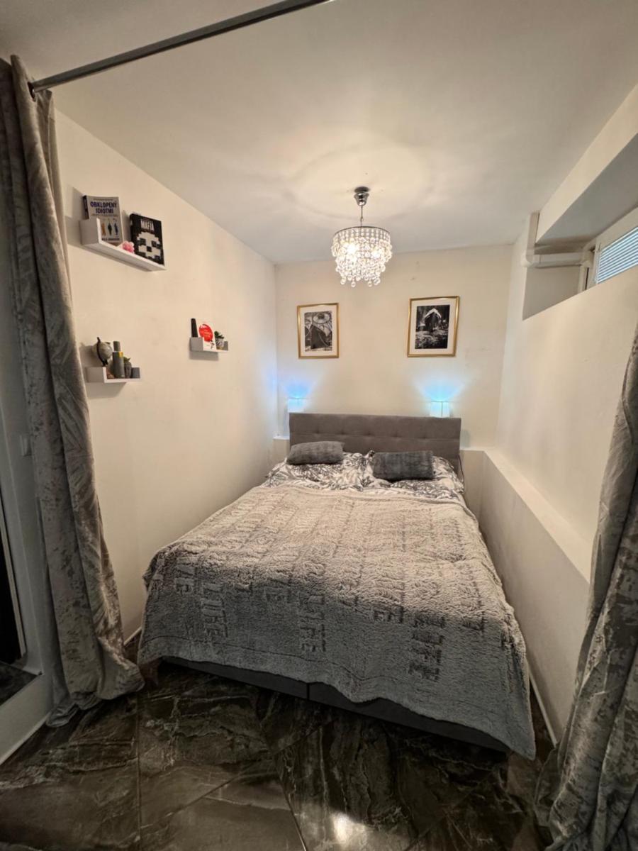 Image 3 of La Monique – Luxury Nautical Apartment