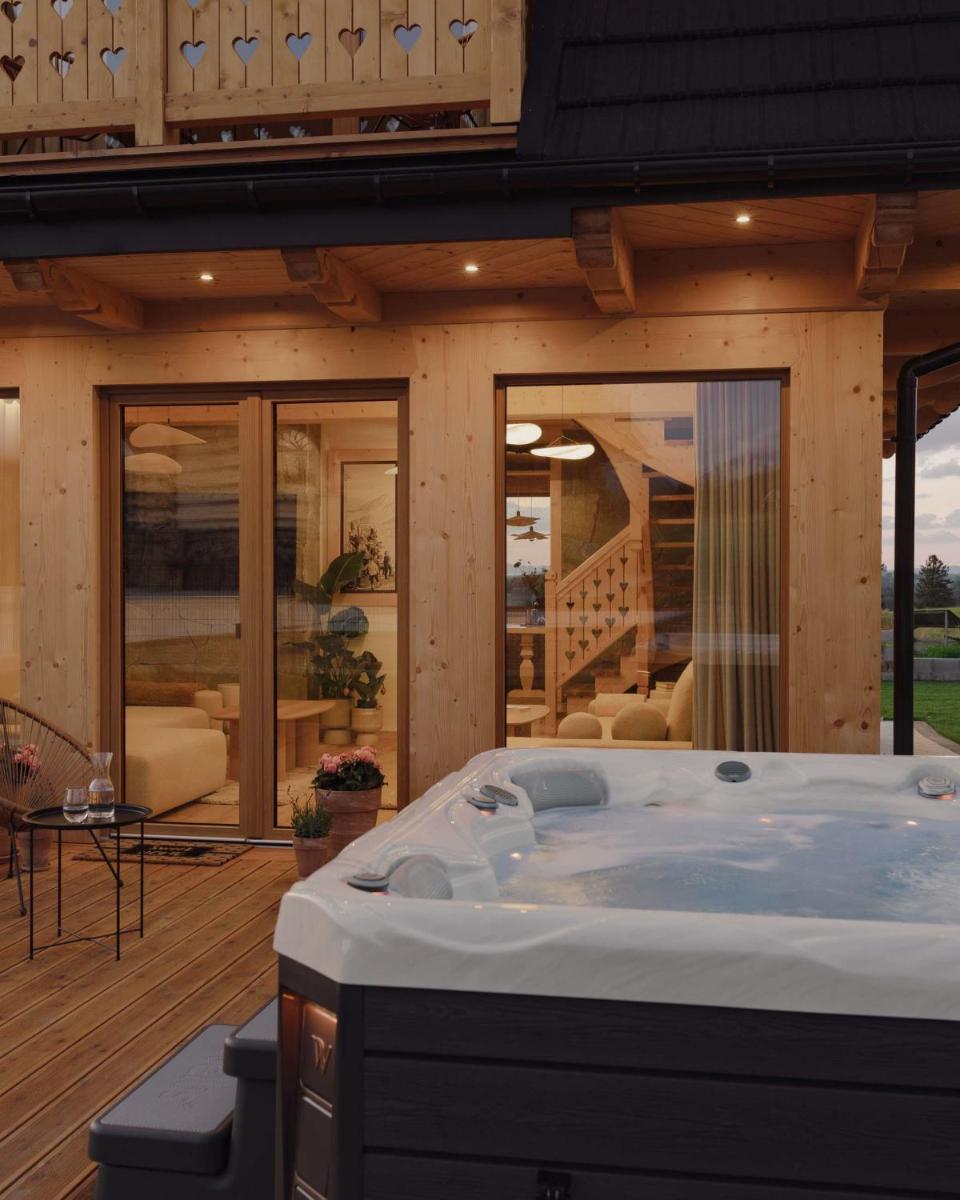 Image 3 of Lovelia – Luxury Mountain Villa with Hot Tub