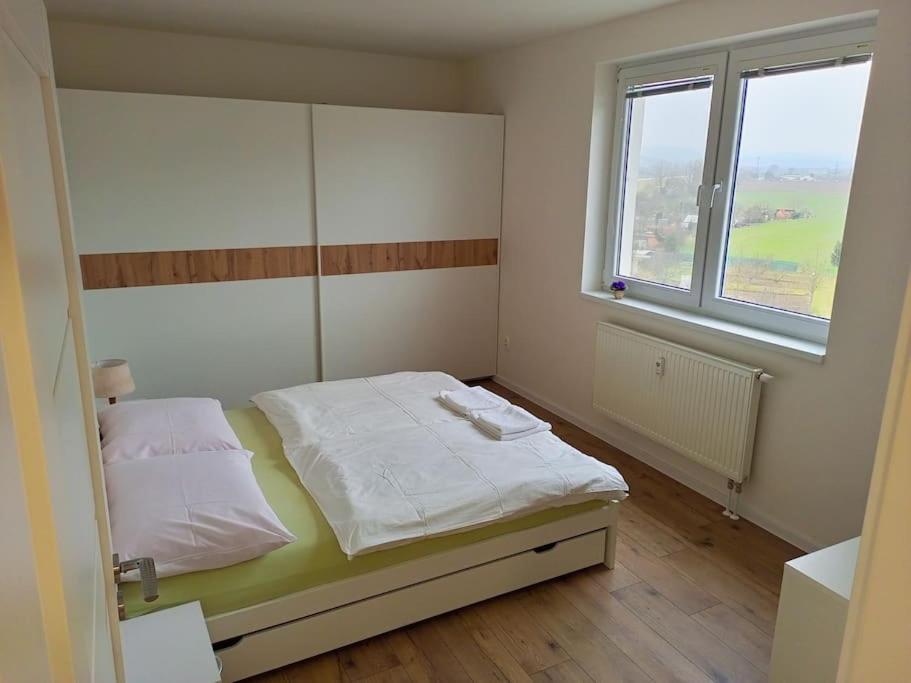 Image 2 of Lovely apartment with balcony and free parking